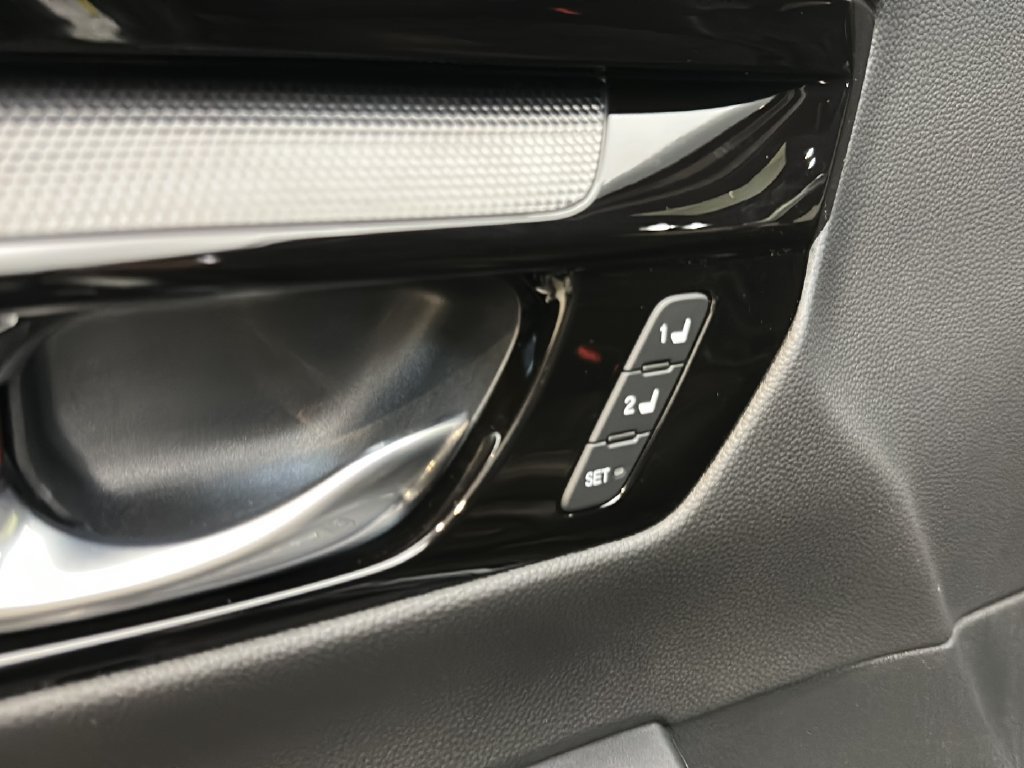 Certified 2025 Honda CR-V Sport Touring image 17