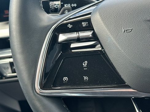 Certified 2024 Cadillac Lyriq Sport RWD image 35