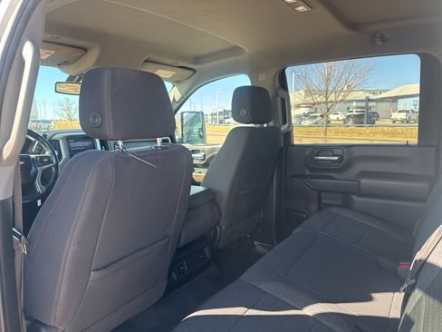 Used 2023 Chevrolet Silverado 2500 LT image 3