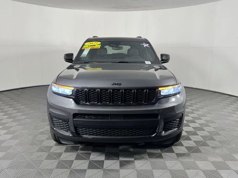 New 2024 Jeep Grand Cherokee L Altitude image 8