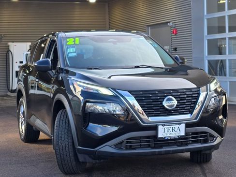 Used 2021 Nissan Rogue S image 3