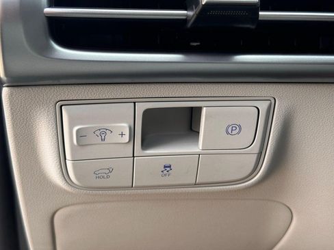 New 2026 Hyundai Tucson Limited image 25