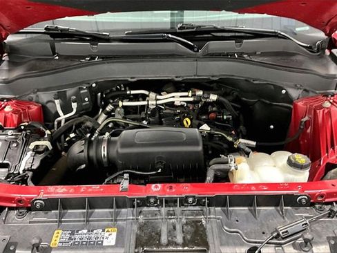 Used 2021 Ford Explorer XLT image 32