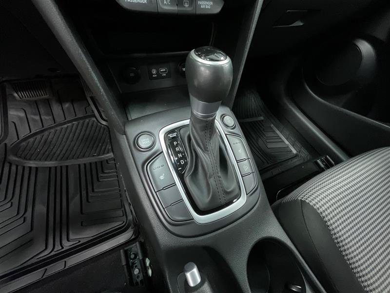 Used 2021 Hyundai Kona SEL AWD/4WD image 15