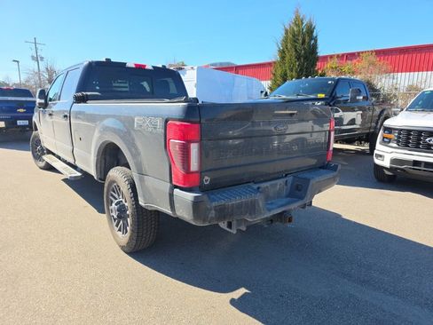 Certified 2022 Ford F350 Lariat w/ Black Appearance Package image 3