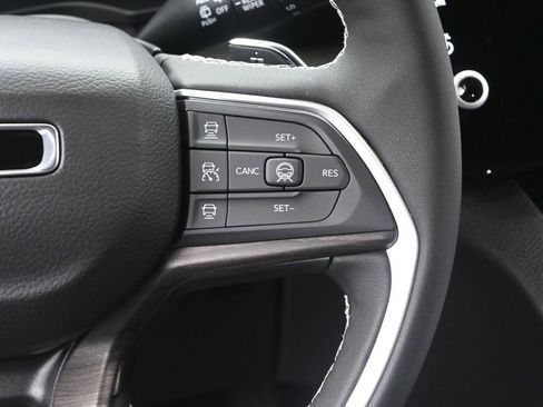 New 2026 Jeep Grand Cherokee Limited image 29