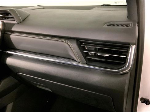 Used 2025 GMC Terrain Elevation FWD image 16