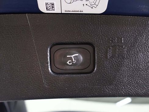 Used 2020 Ford Edge Titanium w/ Equipment Group 301A image 24