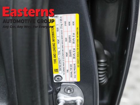 Used 2022 Tesla Model 3 Long Range image 32