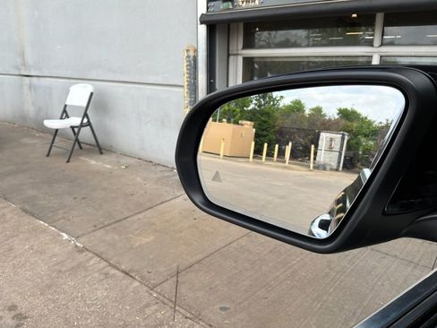 Used 2024 Mercedes-Benz EQB 250+ image 21