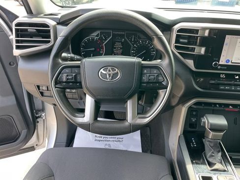 Used 2022 Toyota Tundra SR5 w/ SR5 Convenience Package AWD/4WD image 23