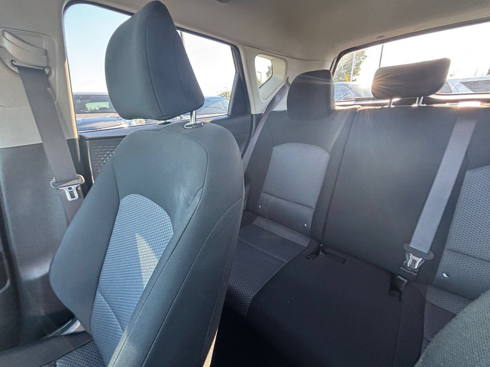 Used 2025 Kia Soul LX w/ LX Technology Package FWD image 36