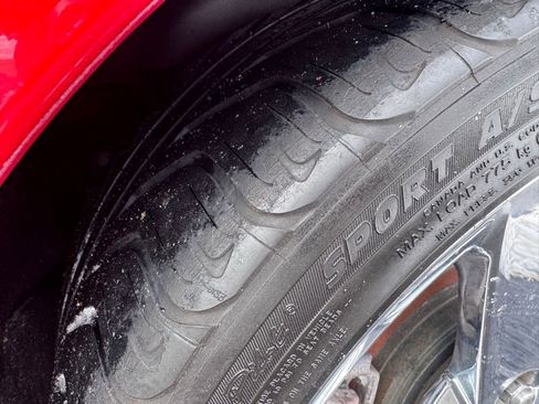 Used 2006 Chevrolet Corvette Convertible w/ Preferred Equipment Group image 21