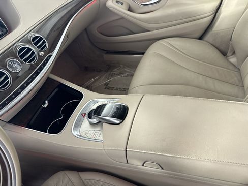 Used 2016 Mercedes-Benz S 550 4MATIC Sedan image 25