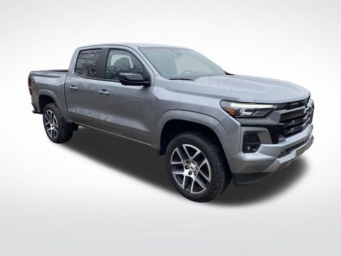 Used 2024 Chevrolet Colorado Z71 w/ Z71 Convenience Package 2 image 9