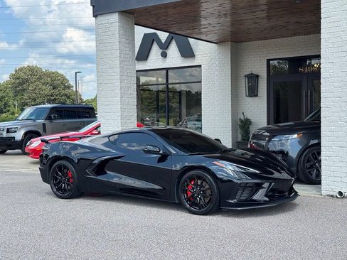 Used 2025 Chevrolet Corvette Stingray Preferred Cpe w/ Z51 Performance Package RWD image 17