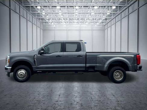 Used 2024 Ford F350 XLT AWD/4WD image 9