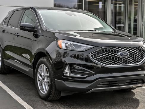 Certified 2024 Ford Edge SEL w/ Convenience Package AWD/4WD image 12