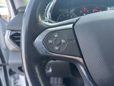 Used 2020 Chevrolet Traverse LT image 23