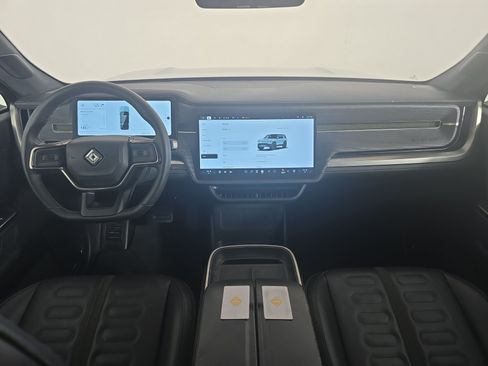Used 2025 Rivian R1S Adventure AWD/4WD image 27