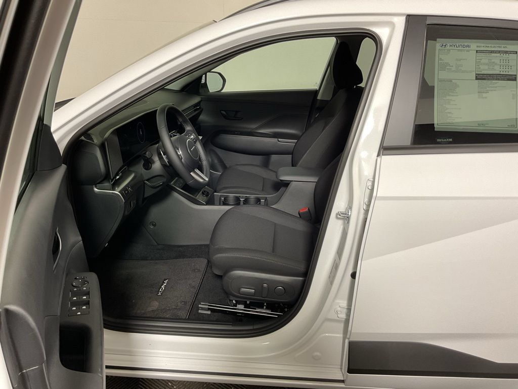 New 2025 Hyundai Kona SEL FWD image 21