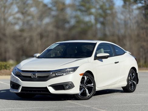 Used 2017 Honda Civic Touring image 7
