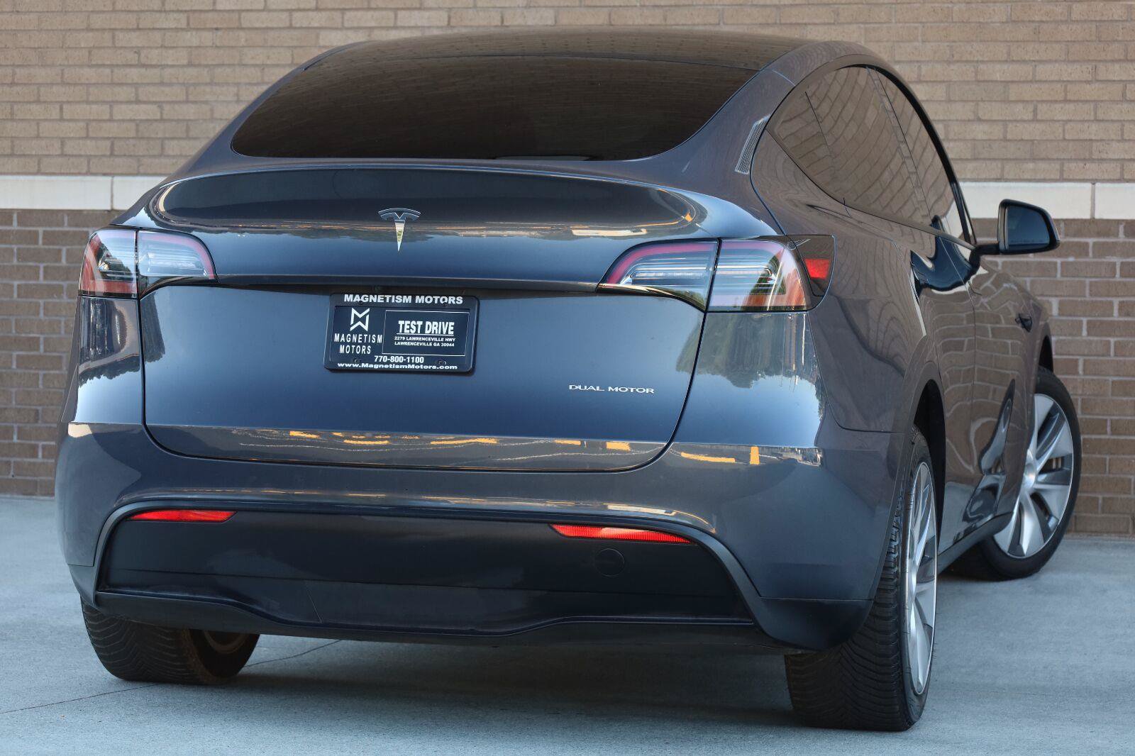 Used 2023 Tesla Model Y Long Range AWD/4WD image 11