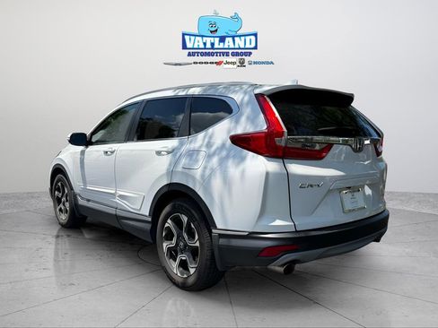 Used 2019 Honda CR-V Touring image 3