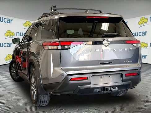 Used 2024 Nissan Pathfinder SV AWD/4WD image 4