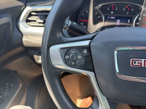 Used 2023 GMC Acadia SLE w/ Driver Convenience Package FWD image 25