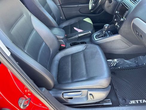 Used 2014 Volkswagen Jetta SE image 34