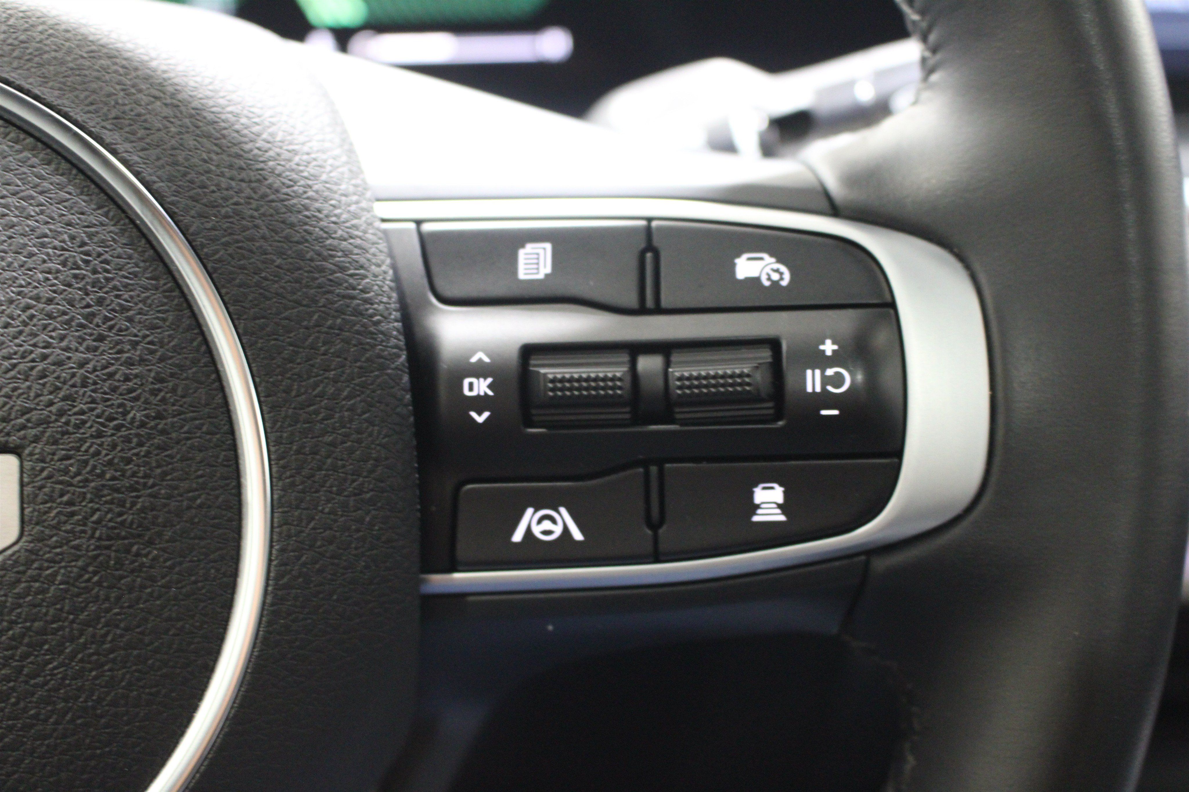 Used 2025 Kia K5 GT-Line w/ GT-Line Premium Package FWD image 12