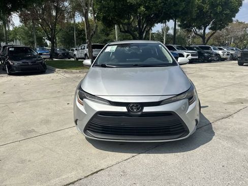 Used 2024 Toyota Corolla LE FWD image 19