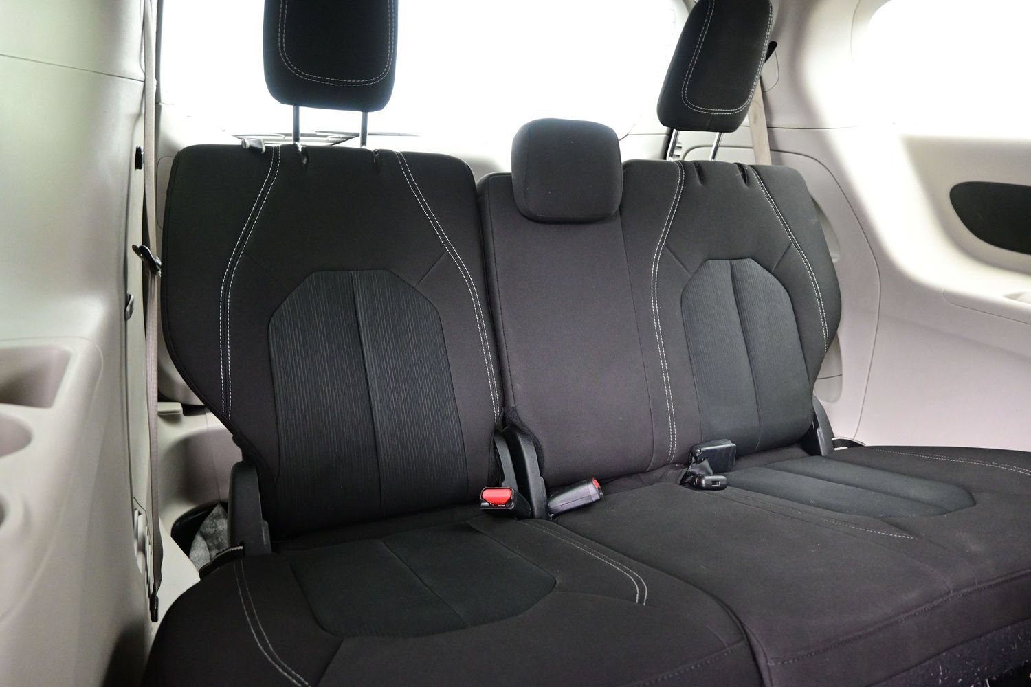 Used 2023 Chrysler Voyager LX FWD image 21