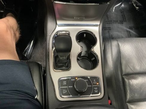Used 2019 Jeep Grand Cherokee High Altitude AWD/4WD image 32