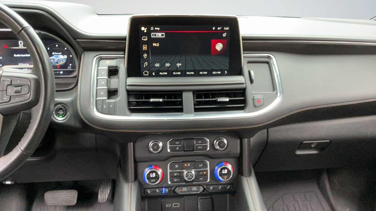 Used 2023 GMC Yukon AT4 w/ AT4 Premium Package AWD/4WD image 8