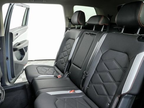 Certified 2025 Volkswagen Atlas Peak Edition SE image 16