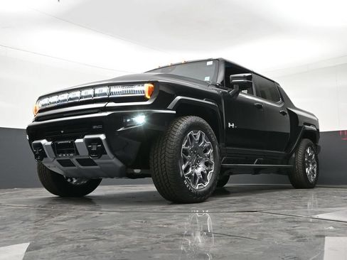 Used 2025 GMC Hummer EV 3X AWD/4WD image 23