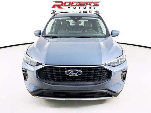 Used 2025 Ford Escape Platinum AWD/4WD image 2