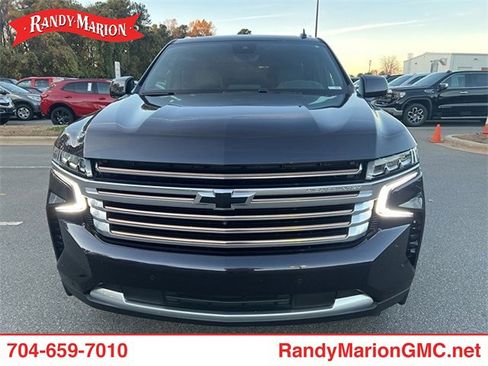 Used 2023 Chevrolet Tahoe High Country image 2