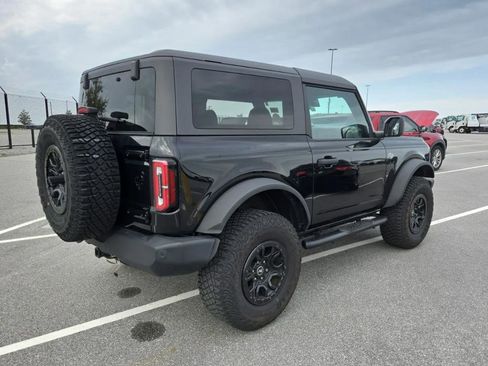 Used 2022 Ford Bronco Wildtrak image 2