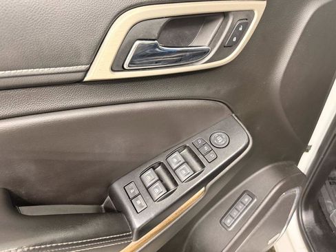 Used 2019 GMC Yukon XL Denali w/ Denali Ultimate Package image 28