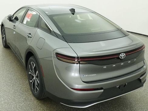 New 2026 Toyota Crown AWD/4WD image 9