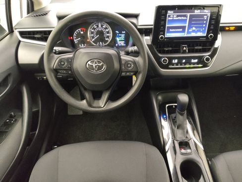 Used 2022 Toyota Corolla LE FWD image 22