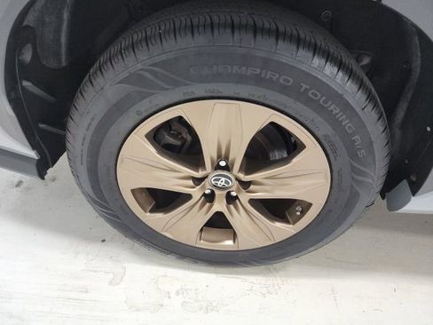 Used 2022 Toyota Highlander Bronze Edition image 15