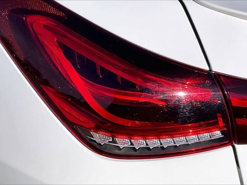 Used 2023 Mercedes-Benz CLA 250 4MATIC image 27