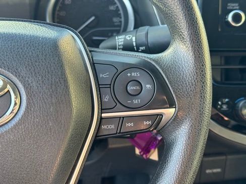 Used 2022 Toyota Camry LE image 26