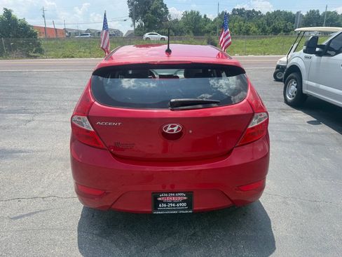 Used 2014 Hyundai Accent SE FWD image 6