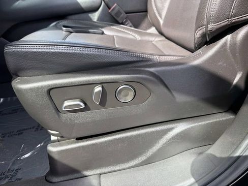 Used 2023 GMC Yukon XL Denali w/ Denali Reserve Package image 29