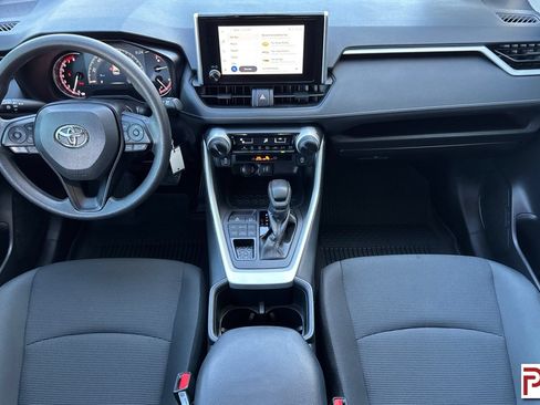 Used 2024 Toyota RAV4 LE AWD/4WD image 15
